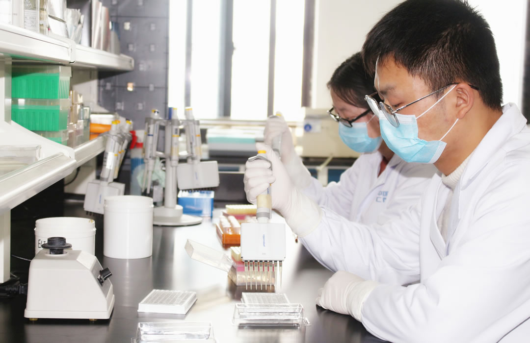 產(chǎn)品質(zhì)量是企業(yè)的生命，使用對(duì)象是自己的親人